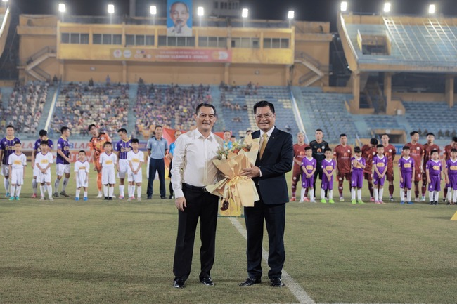 Khai mạc LPBank V.League 1- 2024/25: Khởi tranh một mùa giải chất lượng - Ảnh 2.