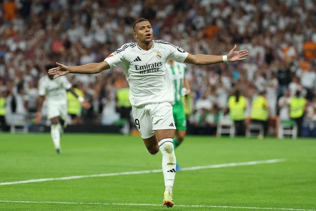 Mbappe 'mở tài khoản', Real Madrid tìm lại niềm vui chiến thắng trước Betis - Ảnh 2.