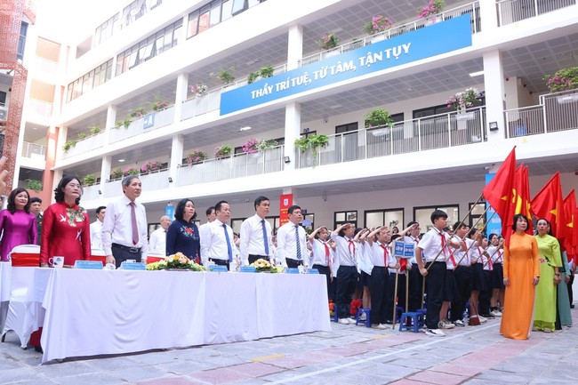 Hơn 25 triệu học sinh, sinh viên bước vào năm học mới: Thầy - trò hân hoan ngày tựu trường - Ảnh 8.